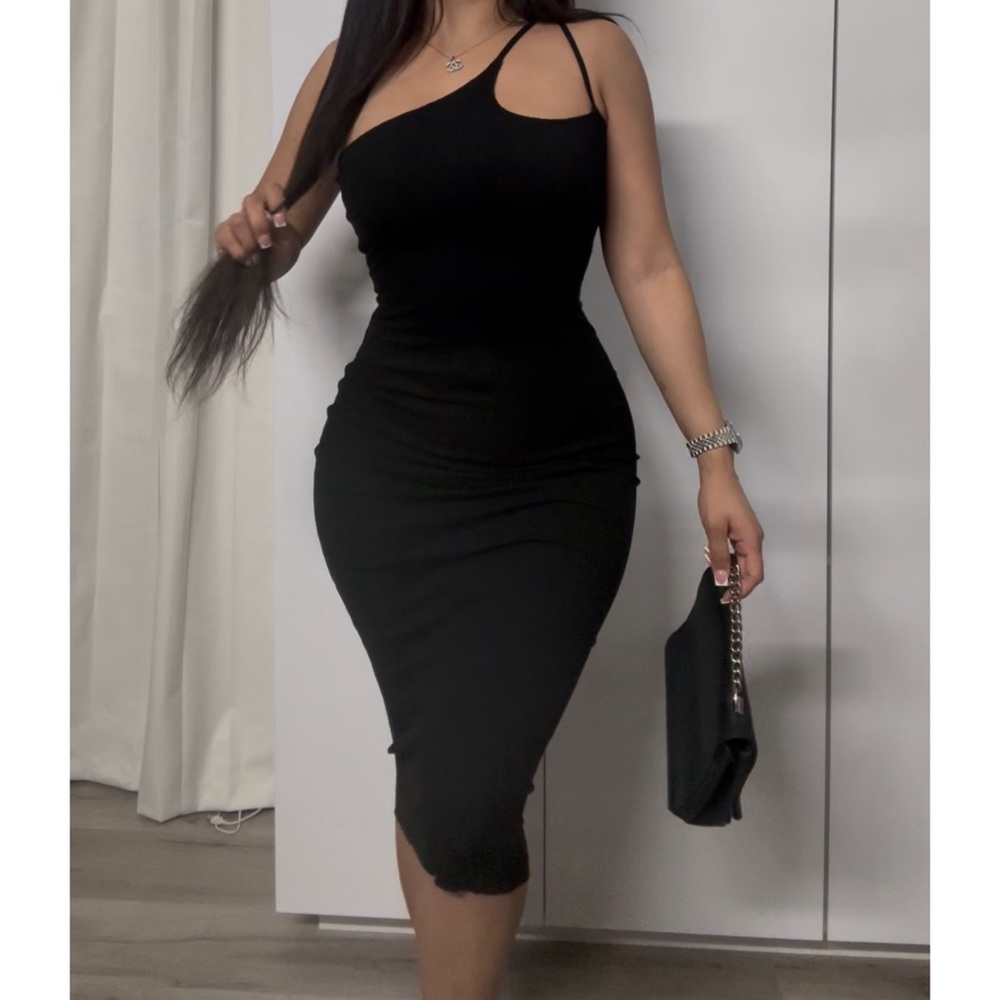 Naked Wardrobe Asymmetrical-Cutout Midi Black Dress